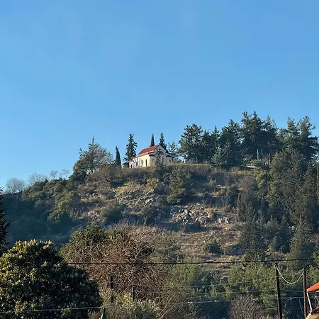 Mountain View Polikarpi