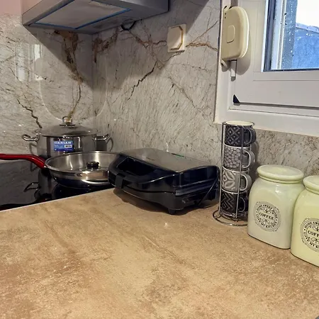 Mountain View Polikarpi